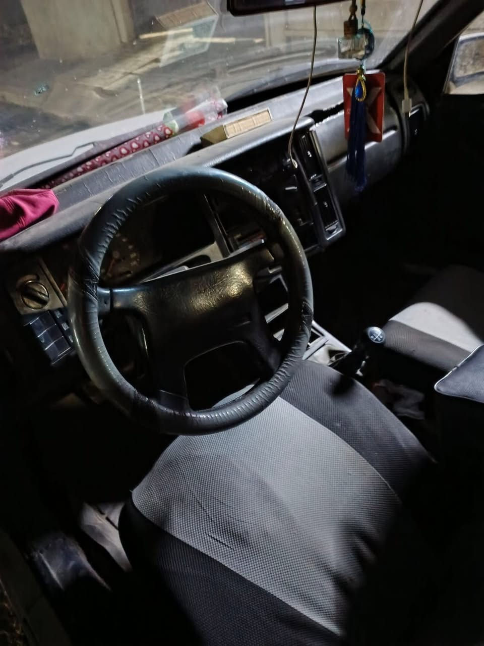 للبيع او مراوس حسب القناعه فالفو موديل93 محرك 20تك كير محرك شرط تحويل من الشرعي صدر جديد قفل مركزي سنويه خضره مخصص رقم شرعي موجود شرط تحويل كابون موجود وايرمنيه كله شغاله سياره حلوه ومال بيت السعر 15بيه مجال شراي تفضل خاص او اتصل ***********
مكان موصل الايسر
