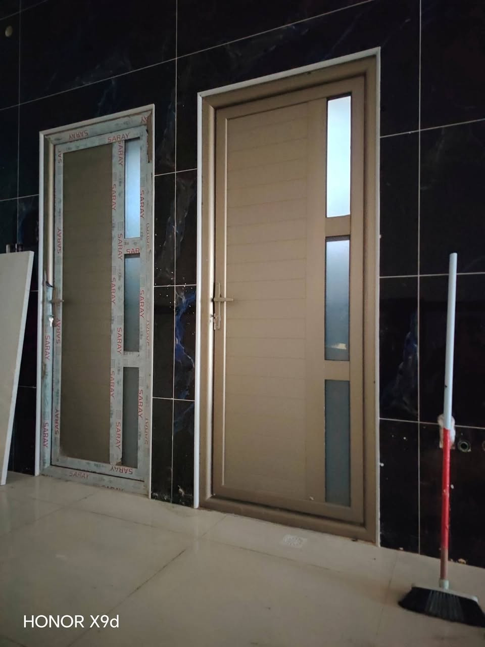 السلام عليكم
جزء من عملنا نتمنى ان ينال اعجابكم..
أبواب المنيوم G4. 5 مسح تركي
                 G7. 5 مقوس تركي.
للطلب والاستفسار *********** واتساب أو اتصال
بأدارة سيروان الجبوري..
