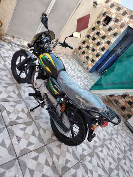 #بوكسر هندي مديل 2021 نظافه نفس الصوره شرط سعر مليون و 100 وبيه مجال شراي هذه رقمي ***********
