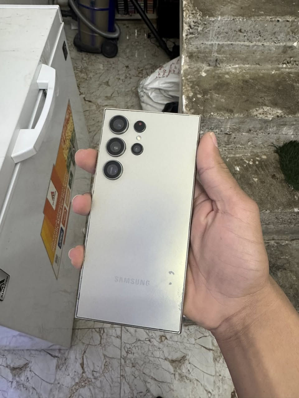 اس ٢٤ الترا تيتانيوم شرق اوسط كلش نضيف دبل شريحة ٢٥٦ كفالة عامة بيع او مراوس سعرة ٨٥٠ بدون ملحقات شوية بي ضهر مرفوع من صفحة بشكل ميبين بغداد الجهاد ***********
