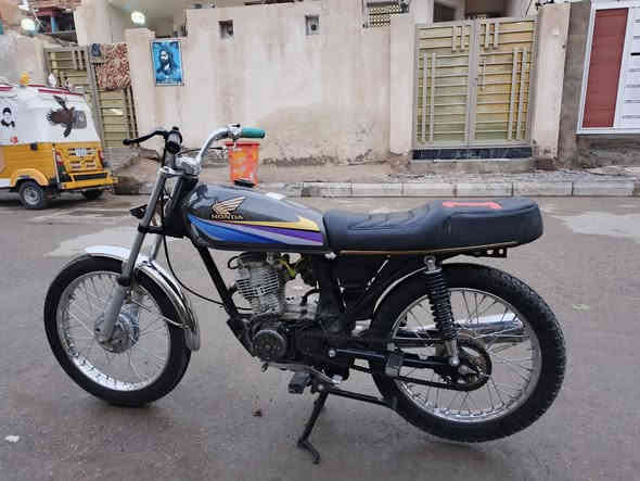 مكلف بالنشر دراجه للبيع شاصي 2014 راضي تعمير 2025 بس المكينه تعبانه ‏‪***********‬‏
