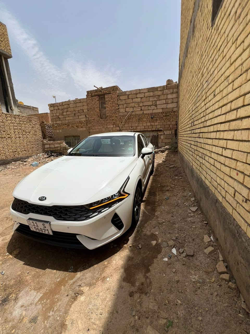 السلام عليكم
للبيع 2021كيا K5  خليجي كفاله عامه من ضربه وصبغ وتبديل وبارد رقم بغداد بأسمي محرك 2000دوش سياره فول مواصفات عده البنرامه بصمه تشغيل بصمه أبواب  صندوق بصمه شاشه ابل كار بلي كامره اربع وضعيات قياده مود درايف ماوس تحكم ستيرن جهتين شفتات  حساسات خلفيه اماميه لد امامي خلفي تبريد قطعتين +تحكم التبريد لمس  بردات خلفيه بلاد ماشيه 63 سياره جاهزه للاخير مكان السياره ناصريه مركز ***********
***********
