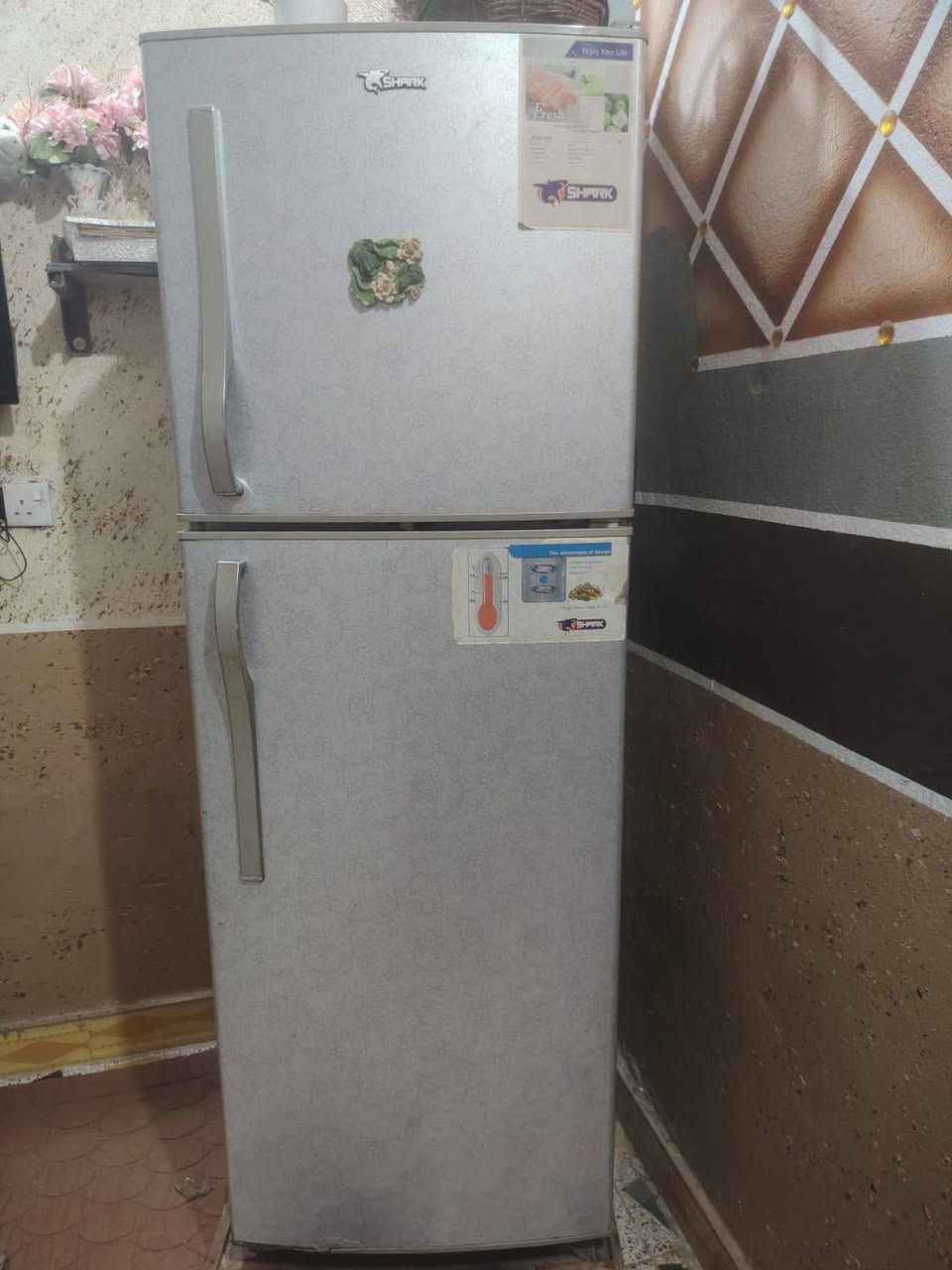 غراض للبيع نظيفات العنوان بعقوبة أم الكرفس كلشي بسعره الشراي يتصل ***********
