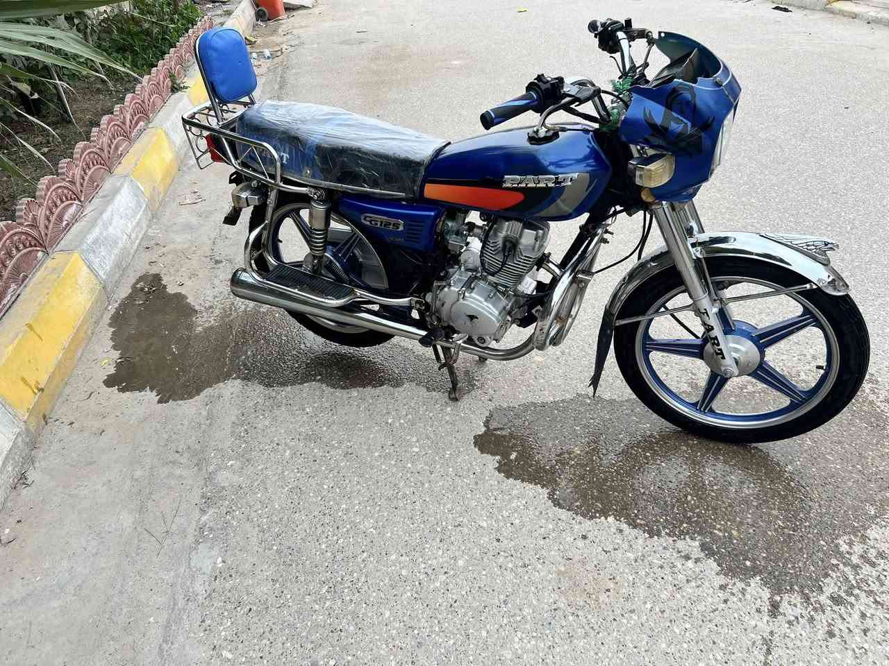 سلام عليكم شباب بارت 2022طالعه ب٢٣وراق اصولي بأسمي دراجه ماعوزه اي شي دراجه جاهزه وراق بعدهن بالكارتون جاهزه 
سعر ٧٥٠وبيه مجال ()📞***********
مكاني ناصريه مركز
