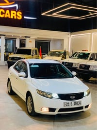 سيراتو ٢٠١١ • توماتيك • اطارات جديدة