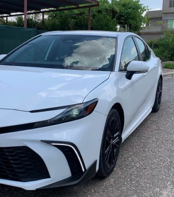 CAMRY 2025 SE HEV 

كامرى ٢٠٢٥ SE هايبريد ماشية ٤٣٠٠٠ مايل مكفول من دعامية لدعامية بدون صبغ بدون تعديل بدون تبديل بدون ارباك بيها رصعة كلش صغير بالصندوق خلفي رقم شاصي موجود مبين بس دعامية خلفيه واگع مكان سياره اربيل سعرها ٢٦٨ و مجال قليل *********** أربيل, العراق
