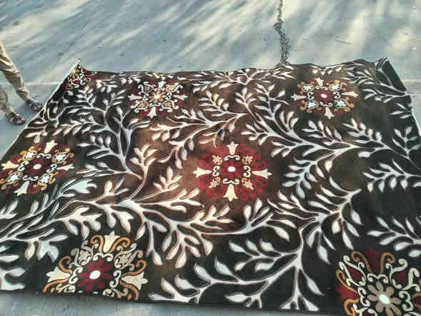 فرشه ٣ ×٢ونص كلش نضيفه ***********   ***********
