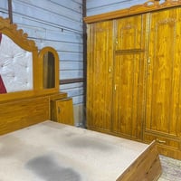 غرفه اخشاب للبيع خمس  ابواب ملحق نضيف زاويه كنتوريه مالعرس استعمال قلي...