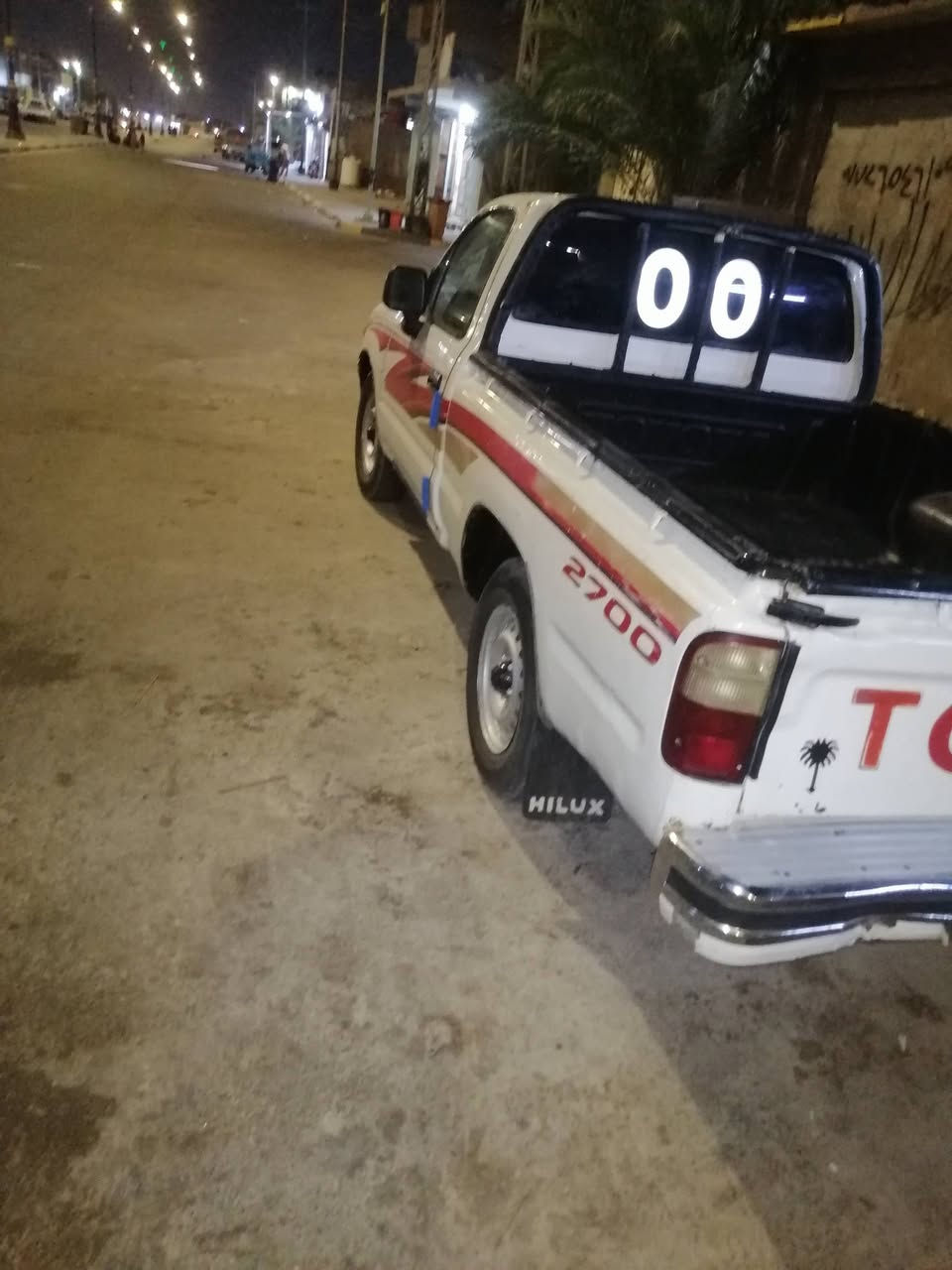 سلام عليكم بيكم ٢٠٠١ رقم قادسيه سنويه ٢٠٢٩ مكفوله  مكينه جديده حداديه جديده تخم تاير *********** عنوان بصره حي شرطه
