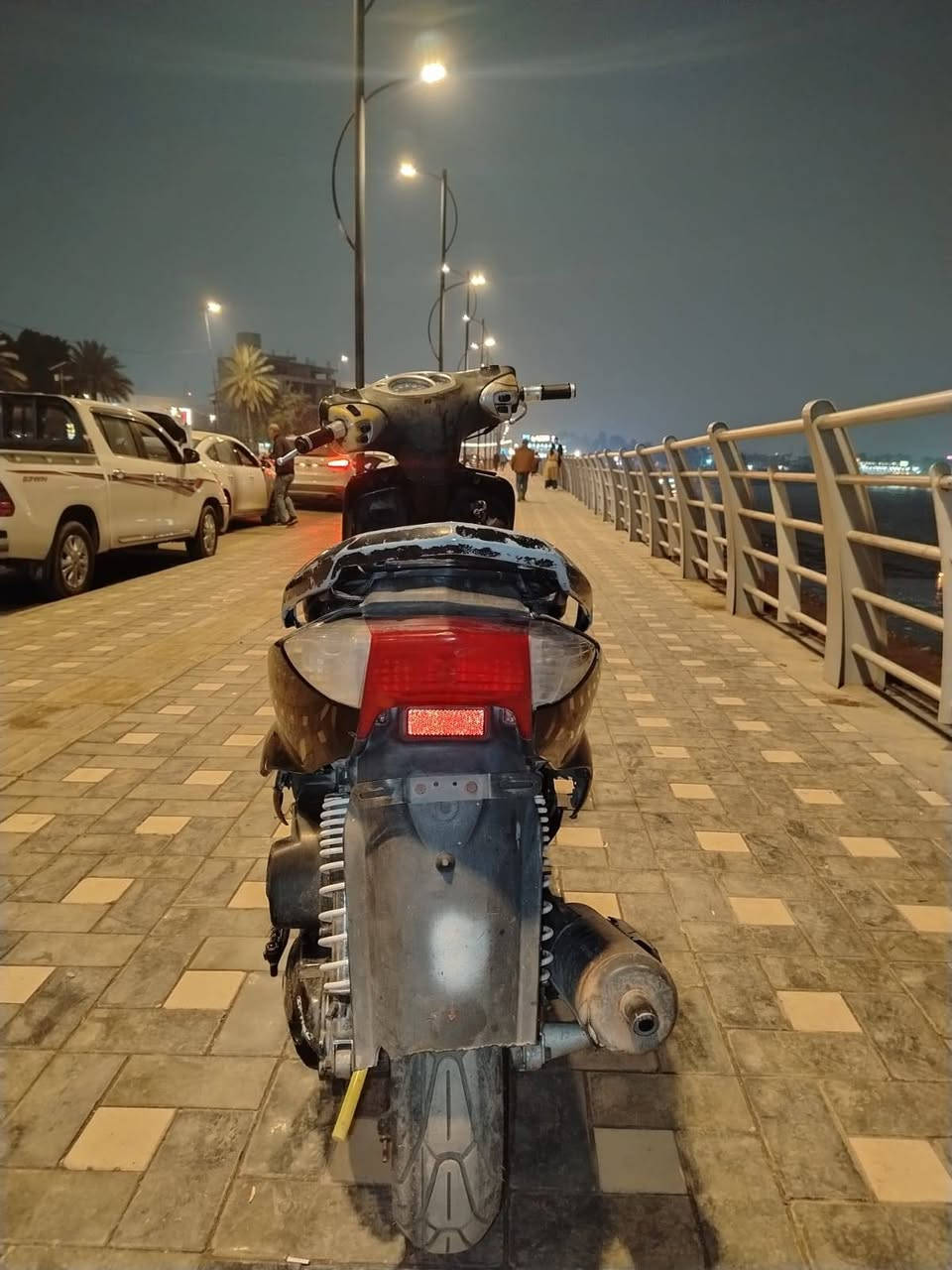 سلام عليكم سكنس نثيه سلف هندر شغال كهربائيات شغاله والله ما اموكفتني ابشارع ابد الله شاهد من الشغل للبيت السعر 400 وبيهه مجال حك الجيه
بغداد شارع حيفا الرقم ***********
