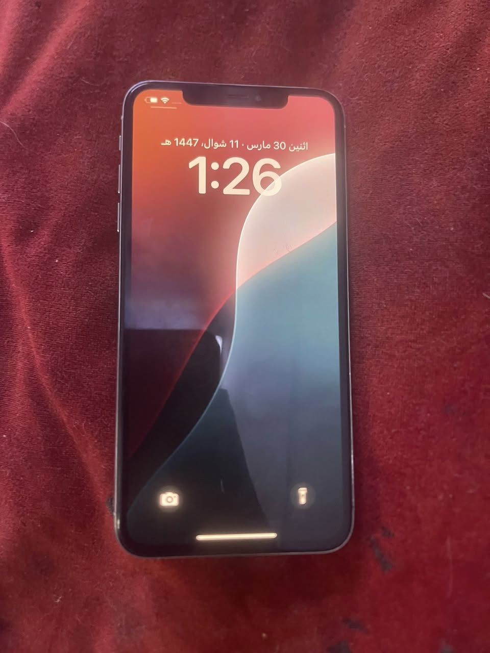 ايفون اكس ماكس 
ذكرة ٦٤
ضهر مضروب 
فيس اي واكف لكن شاشة اصلية
بطارية مبدلة 
كامراتًيشتغلن شوية يوكف شوية يعني شريط فلت
السعر ١٢٥
الرقم ***********وتساب فقط
