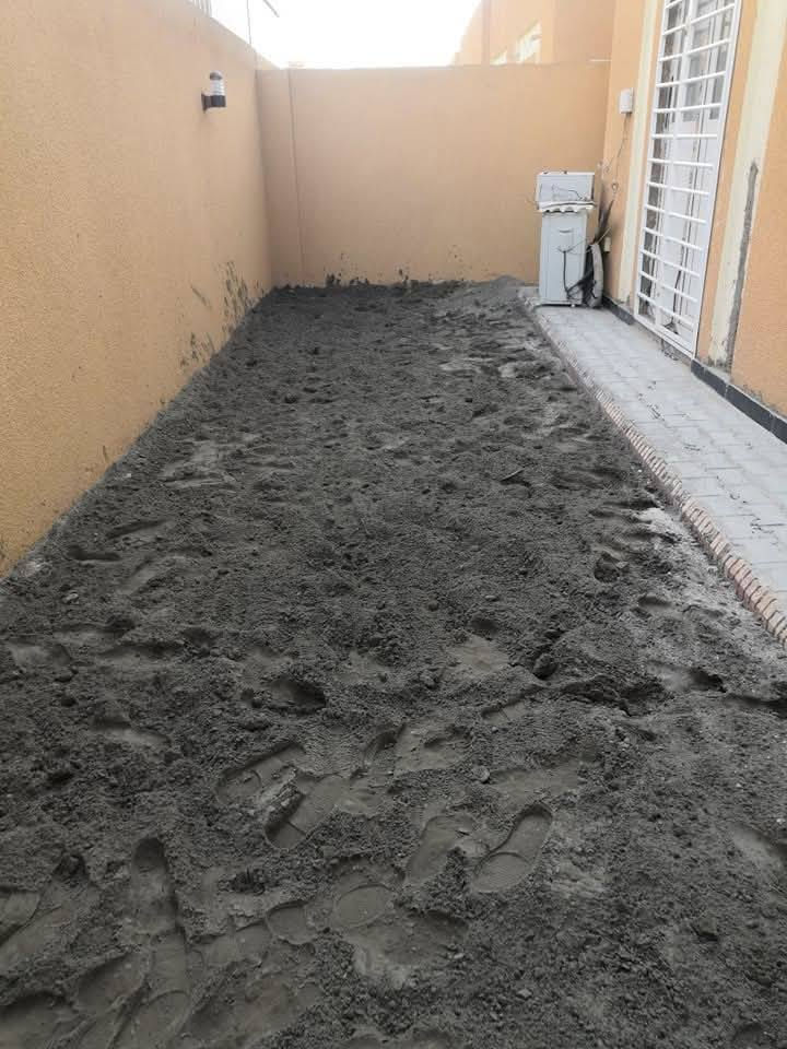 السلام عليكم اخوان  حفر حدائق وتنظيفها ورفع مخلفات السبيس الأنقاض وتبدليها بزميج او تربه صالحه الزراعه في مجمعات داخل النجف الاشرف  فقط  اتصل على الخط او واتساب  ***********
