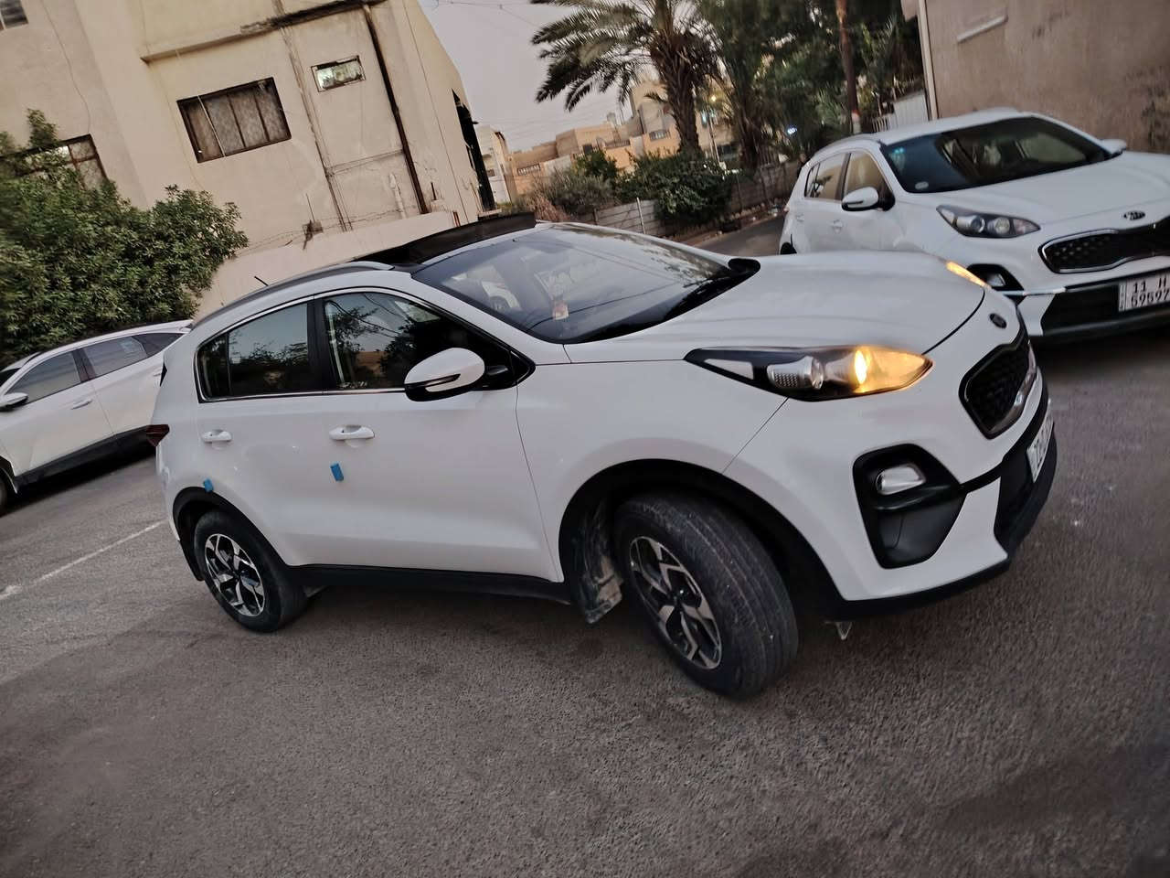 كيا سبورتج 2021 خليجيه
نص فووول
مكفوله من الصبغ والتبديل كفاله
محرك 2000 دوش
فتحة بنوراما
تبريد خلفي امامي
مري شفط
السياره ماشيه 76 الف
داخل بيج
محرك كير تبريد برغي مفاتح بيه وين يعجبك افحص واتعهدلك
السياره اني ماخذه من الزيرو ومشتها على ايدي
السعر ب 183 وبيه مجال للطيبين شي بل يحبه الله
مكاني بغداد الكرخ حي الاعلام
والله احلى من الصور باسمي شخصيآ..
... ***********...اليدور جديد وجناي بل العافيه عليه..
