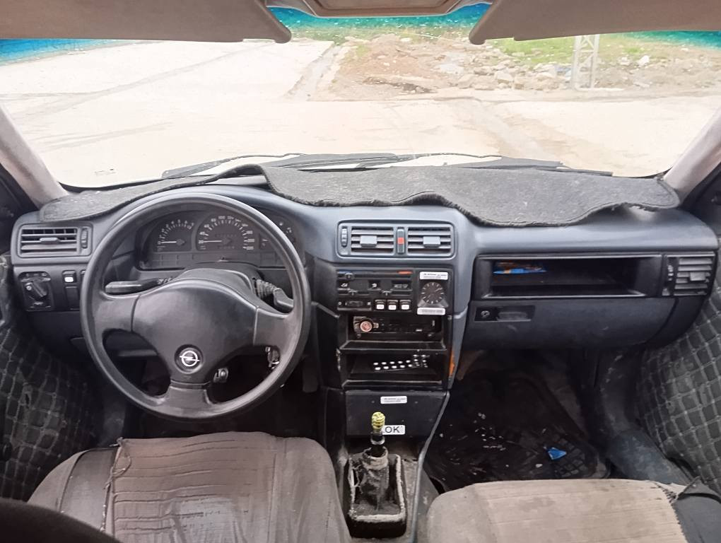 ئوپل فکترا مودیل 1991 رقم کرکوک سنوی عاج صاقطه لحد 2021 بی دفتر بنزین سعر 25 شویە بی مجال بیه ضربه خفیفه شویه حوض سیارە ماشاء الله حلو  سیاره مال بیت محرک 20 مابی صرف و بخار بشرط *********** \\\*********** مکان سیارە کرکوک رحیماوا..... كركوك, العراق
