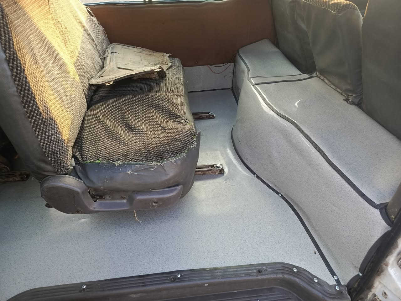 سلام عليكم كيه بريحو موديل 1996سياحي السياره جاهزه من حداديه كير مكينه عل الشرط لا بخار ولا تنقيص سنويه لل27 السعر 43وبيه مجال مكانه نجف ابو صخير ***********
