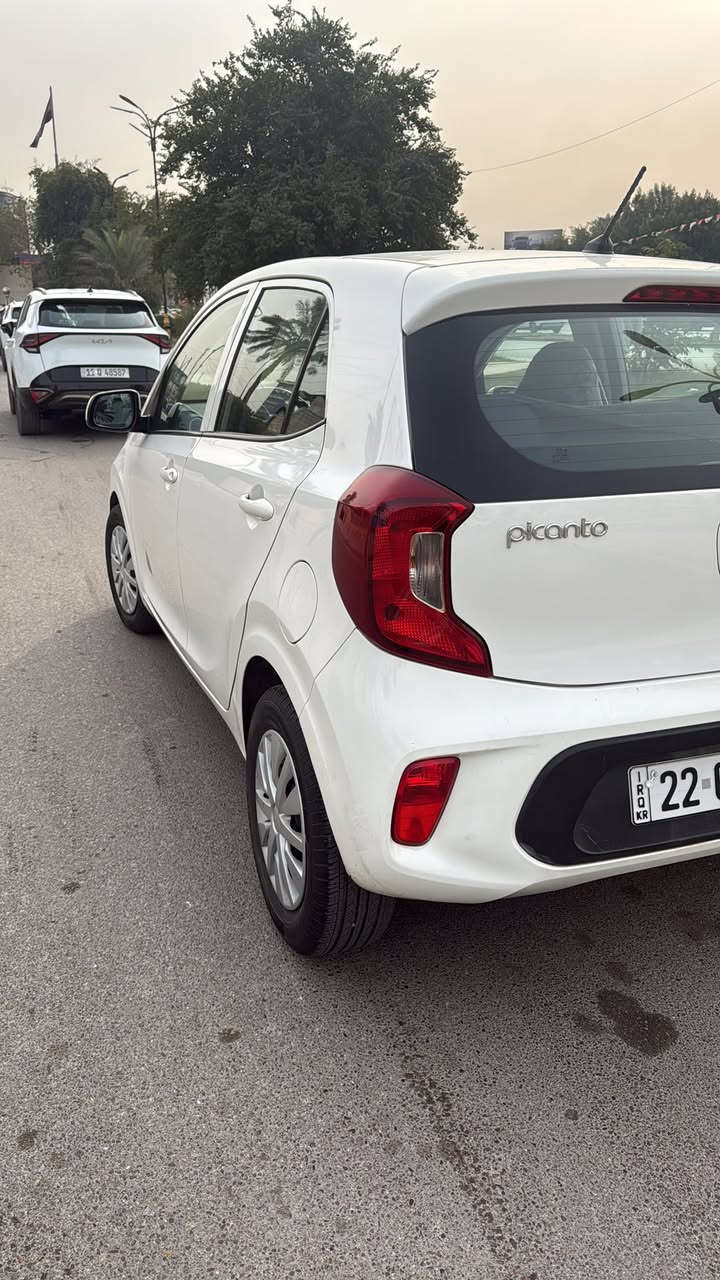 السلام عليكم للبيع كيا بيكانتوا 2020 خليجي محرك 4 سلندر دوش تحكمات ستيرن حساس ايطار مانع انزلاق 4 جام كهرباء مري كهرباء رقم اربيل بسمي هزة وسنوية 2031 تحويل وكاله مكفولة من الصبغ بارد مكان صغير جدا موقع السيارة بغداد زيونة للاتصال ***********
