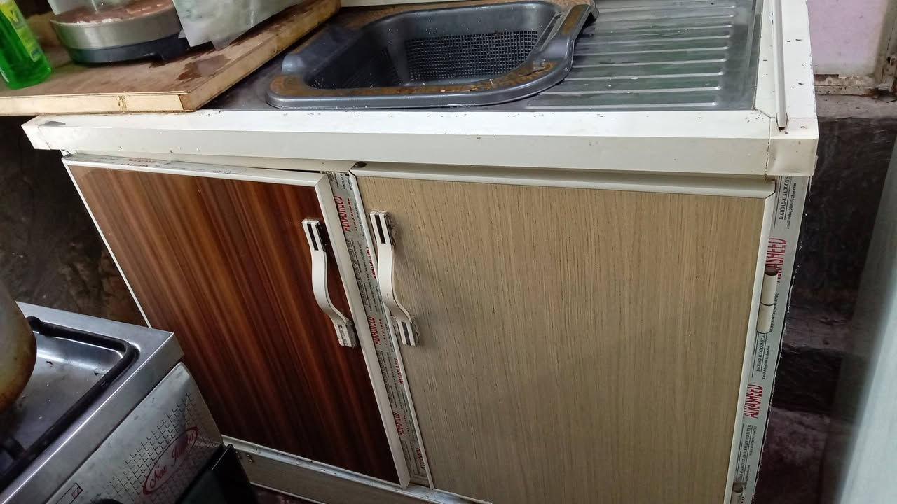 السلام عليكم كاونتر وسنك للبيع ٤أمتار  سعرهم ٥٠٠وبي مجال قليل وباقي الأغراض انزلهم بالتعليقات


**إذا كنت صاحب هذا الإعلان وتريد حذفه لأي سبب، رجاءا أرسل رسالة إلى الدعم الفني**