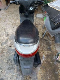 دراجه بريز للبيع مكاني بغداد حيور 07838230112 سعر 375 بها مجال