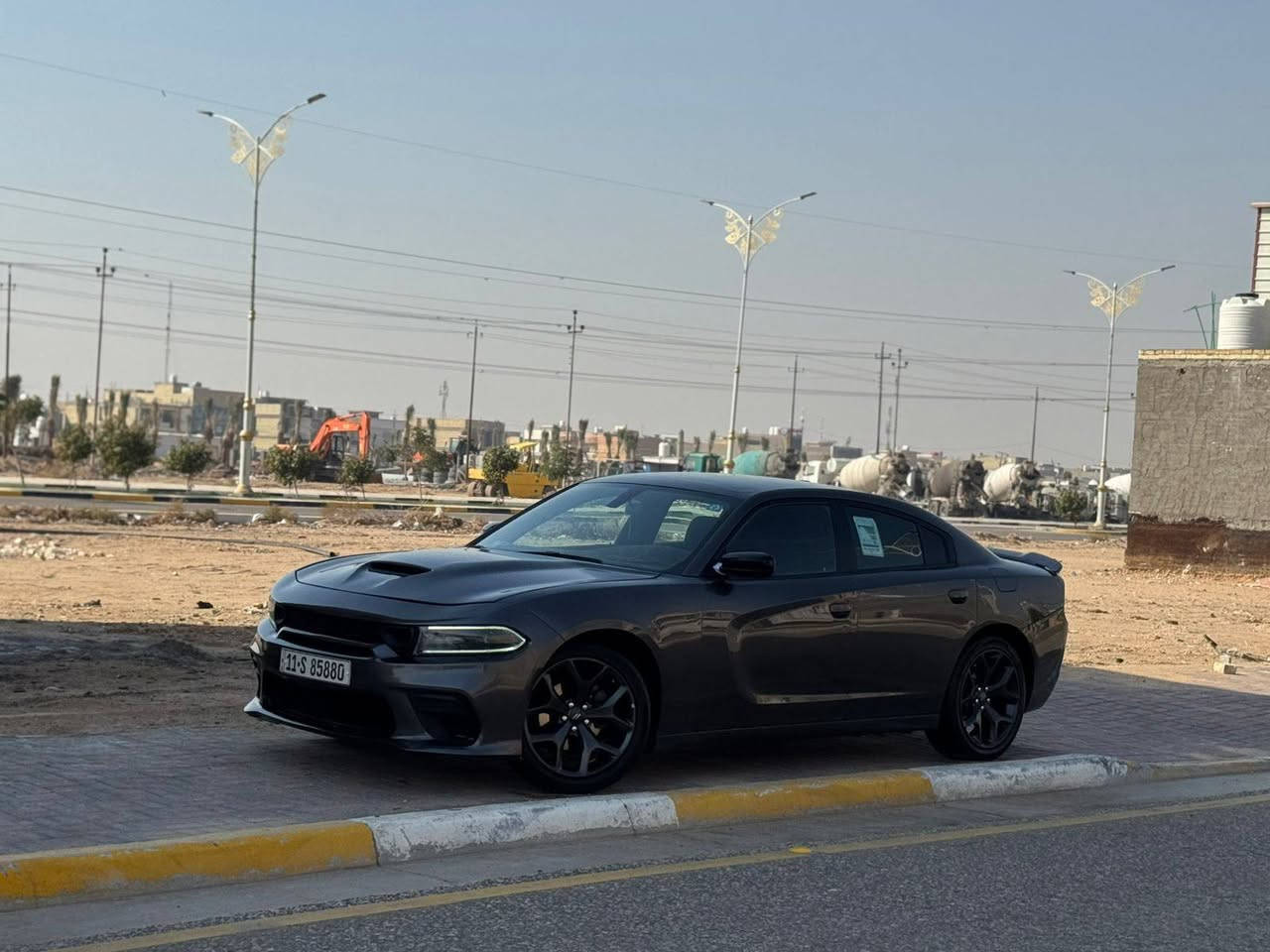 جارجر موديل 2020 اصل وأرد أمريكي حادثه جاملق وبنيد فقط وباقي سياره كفاله من ضربه وصبق وتبديل سعره 198وبيه مجال رقم هاتف ***********موصفات سياره شاشه كامره خلفيه مثبت سرعه تحكم بصمه تشقيل بصمه ابواب كشنات كهربائي قطعتين تبريد محرك 6سلندر تشقل عن بعد سياره رقم بغداد بسمي سياره حداديه تخم تاير جديدات محرك وكير كفاله مكان سياره كربلاء مكلف بل نشر كربلاء, العراق
