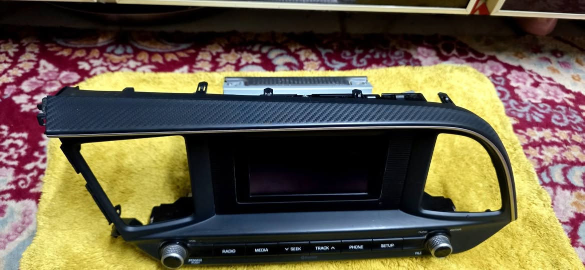 مسجل بلادي اصلي ابو الشاشه مال النترا من ٢٠١٧ لحد ٢٠٢٠ جديد مامستخدم
وتجاوي راس بلاديه 
 مكاني بغداد الدوره ابو طياره ***********
