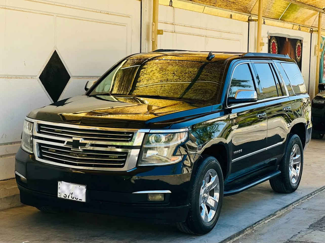 تاهو 2018 اصل لون اسود LT رقم بغداد دولي باسمي
السعر 288 وبيها مجال 

مكاني بغداد *********** الرصافة

حادثه كلش بسيط صبغ جاملغ وبنيد 

المواصفات 
مكينة 5300 / 8 سلندر مكفولة
نظام مانع انزلاق
رادارات جانبية
مري قلاب عند الرجوع الى الخلف
قاصة سرية 
تحكم كشنات أمامي كهرباء فول
كاميرا خلفية HD
قيادة الستيرن 3 وضعيات 
دمام صوت عالي جداً
7 راكب 
نظام بلوتوث مع حاكيه 
حساس خلفي

