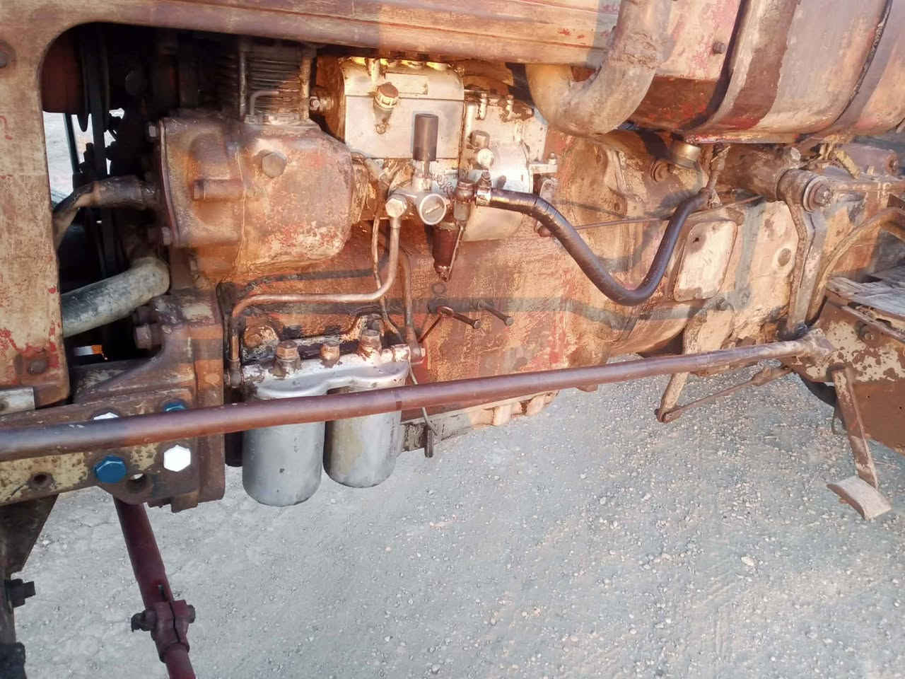 عنتر للبيع موديل 88 مكينه مكفوله كفاله عامه محرك وبم جديد  كير وجهاز الرفع نكره سلف بريك مكينه جاهزه معه عربانه  بيع مستعجل /***********//***********
