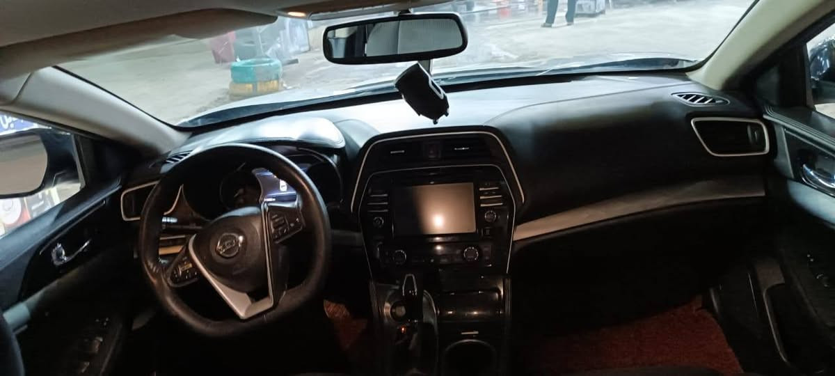 مكزما 2017
وارد للبيع حادثها جاملغ امامي طخه خفيفة مرجعيه على بادر وجاملغ خلفي ايضا طخه خفيفة للاستفسار على رقم ***********
