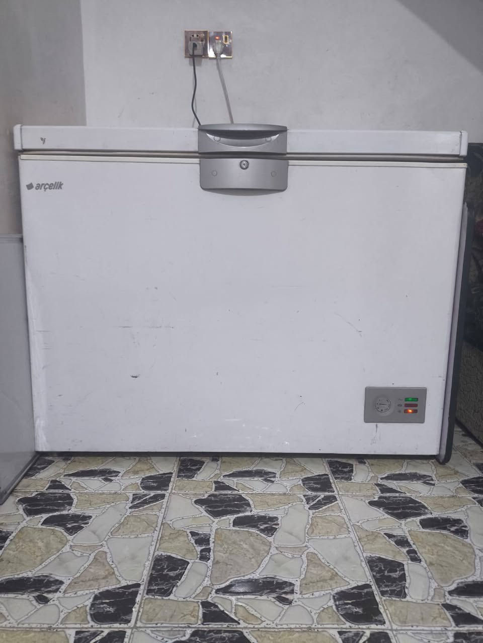 للبيع مجمدة ومكيف 
للاستفسار اتصل ***********
غير متواجدين على الفيس
