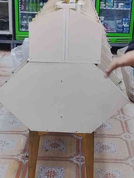 سلام عليكم شباب 
ميز مال جرزات او بهارات كلش نضيف مال اسواق لبيع رقم موبايل *********** مكاني كركوك
