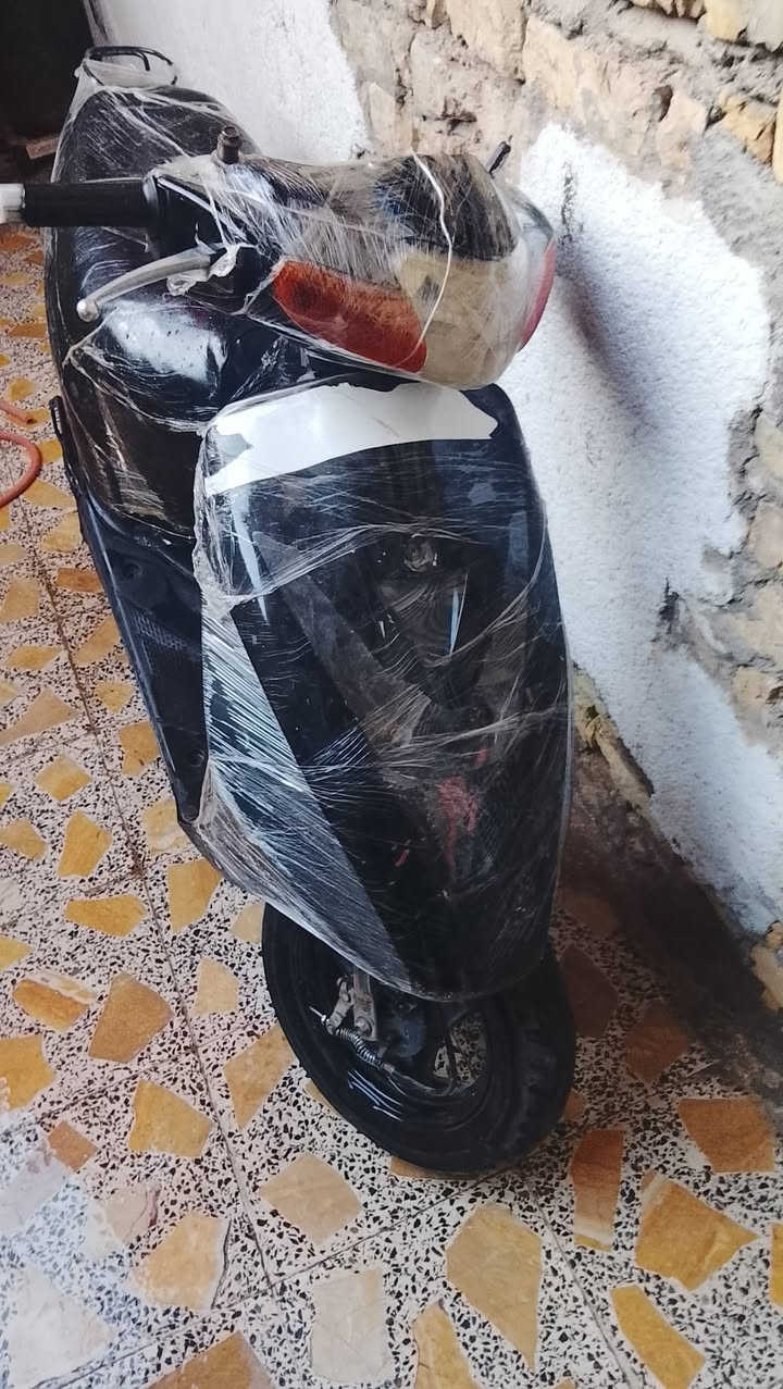 السلام عليكم
دراجه ساسوكي نظيفه سعرهه 200 وبيهه مجال التواصل مع الرقم ***********
