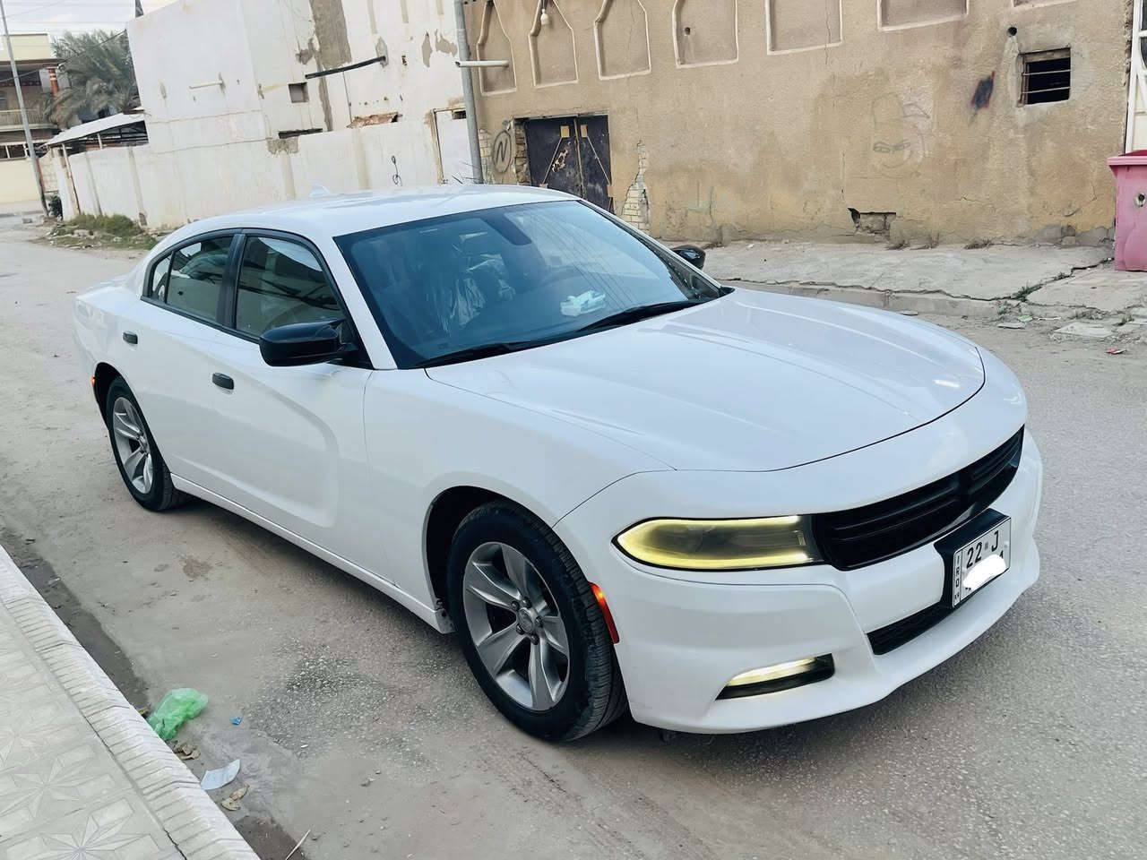 السلام عليكم جارجر 2017 sxt كلين تايتل مكفوله كفاله عامه من كلشي حتى من البارد رقم شمالي اربيل الجديد هزه جديده 
تو ويل ولا گلوب مشتغل بلدشبول
موصفات sxt
مكينه ٣٦٠٠ ماشيه 160

كشن حضن 

كشن كهرباء 

شاشه جبيره 

كير طياره 

ويل 18 

وبعد موصفات معروفه 

 السيارة جديده جدا مابيها اي نقص من كل النواحي
السعر 225  للاستفسار *********** ومن الله التوفيق
