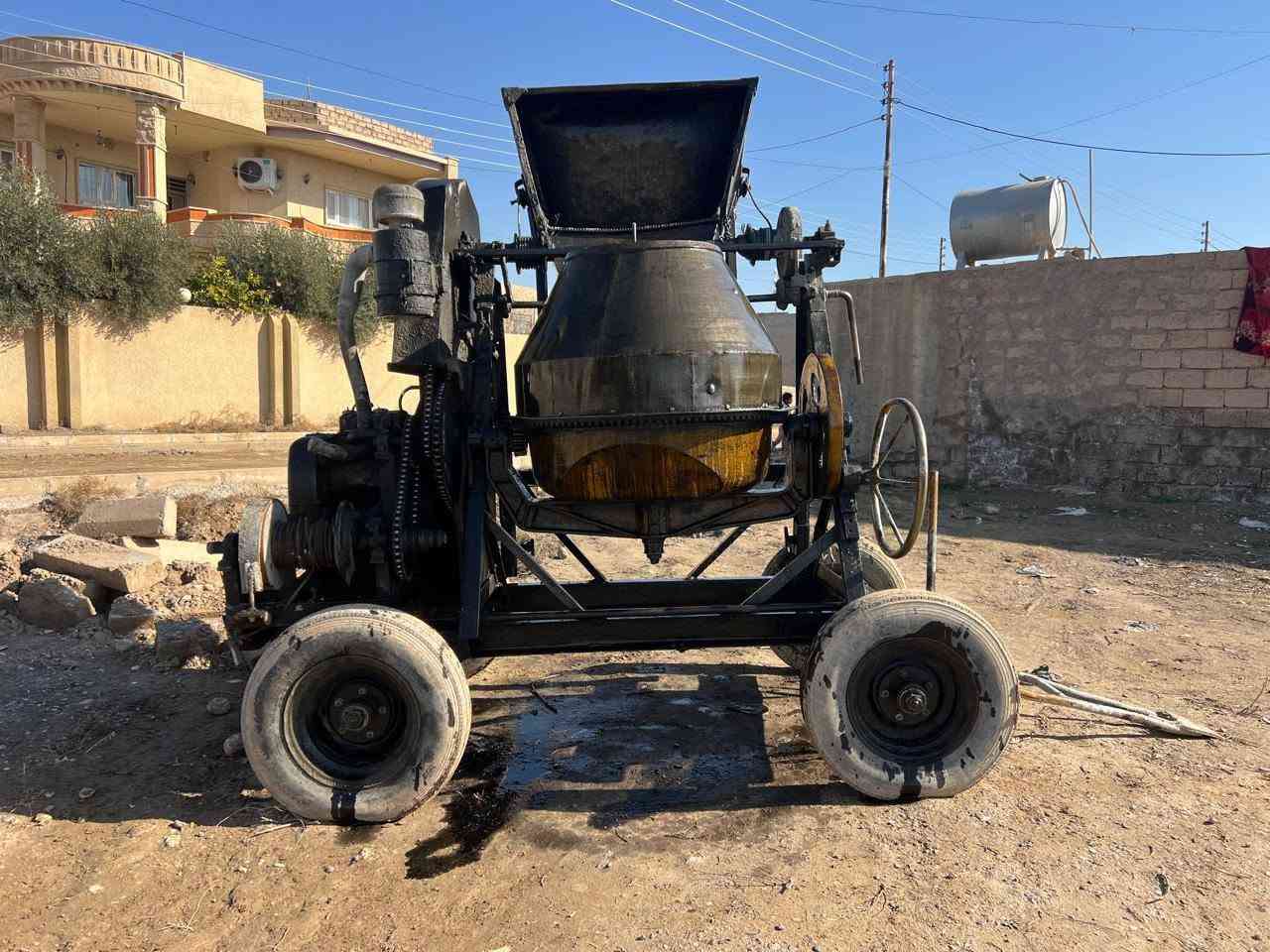مرخصت الدمن سلام عليكم خباطه البيع شغاله ما ماعايزه شي كبل عشغل //***********//***********//  عماد ال مساعد
