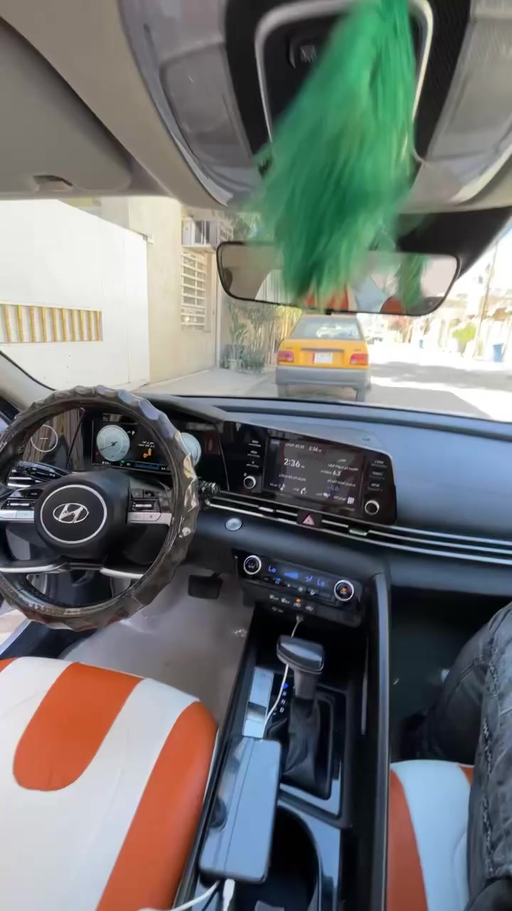 سلام عليكم رمضان كريم 
الانترا 22 هايبرد وارد كندي 
معروضة 130 وبيها مجال قليل
رقم بغداد 
بيها جاملغ مبدل الايسر وبيها لغد مصلح هوا نفس الجاملغ صفحة نفسها اليسرى مرشوشة بس لامعجون ولاتعديل فقط رش .. الصفحة العكس السايق مابيها شي فقط بوسة 😽 باب وعايفها على وضعها ترجع بابرد 
مكينة كير خير من الله 
صرف بانزين أنسى الله شاهد افولها انساها واني 24 ساعة طالع بيها 
ماعوزها شي بس لايت الناصي تك طافي بيها 
11 كم ماشية  
فتحة 
بصمة تشغيل بصمة ابواب وصندوك 
صندوك ذكي 
هوتو هورد
سايد بريك بصمة 
رقم بغداد باسمي 
العنوان/ بغداد.. الشعب 
***********
 775 944 2234‬
