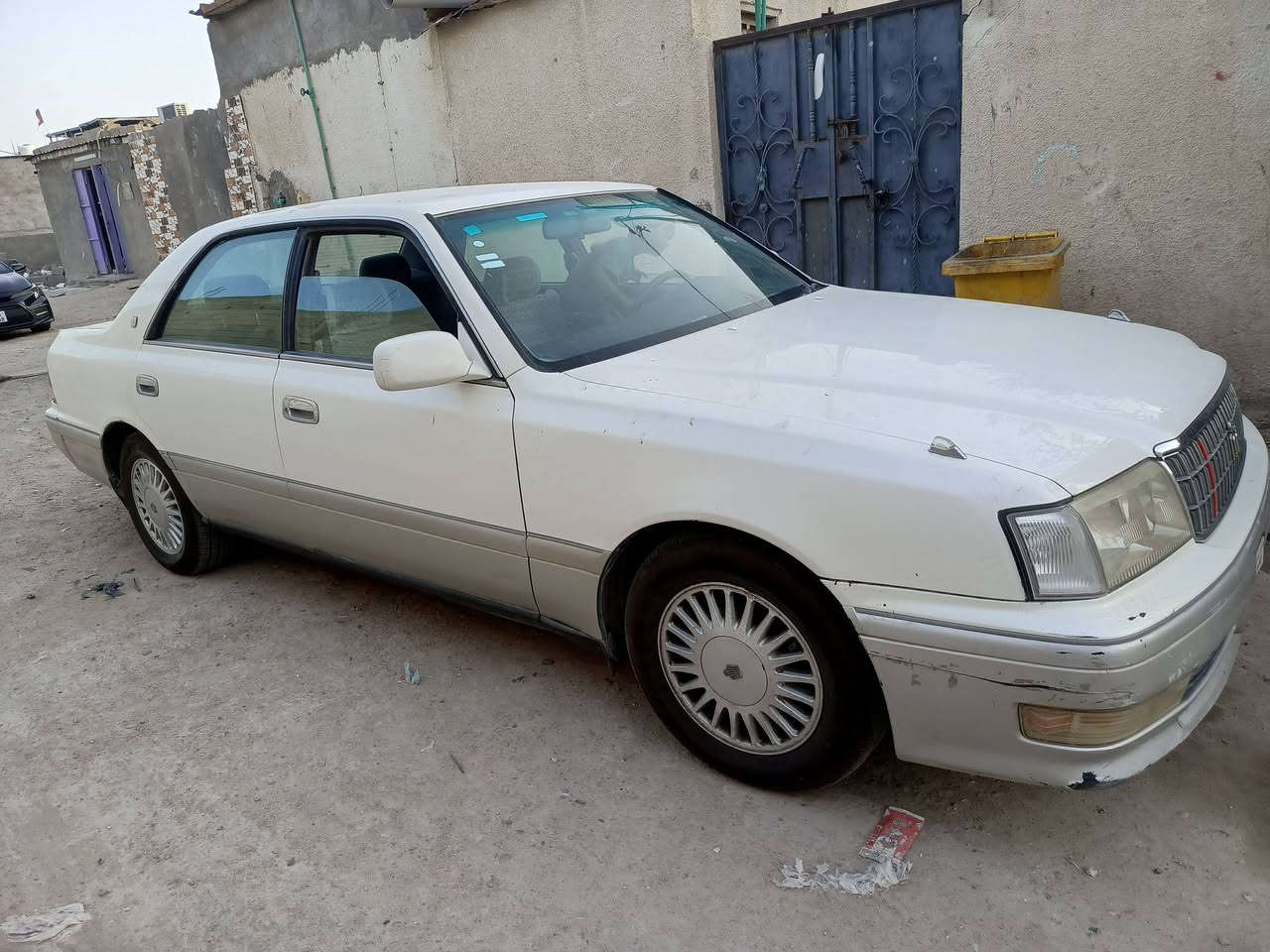 راس الثور لبيع موديل 96 بيهه ضربه مثل ما بالصوره ومشط عاطل بسمي مكينه وكير جدد رقم التلفون***********
