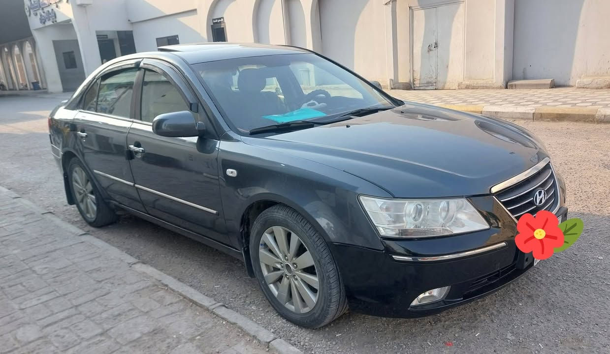 السلام عليكم 
سوناتا 2009 امريكي
رقم بغداد ألماني 
تحويل مباشر 
محرك ٦سلندر ٣٣٠٠
فول فتحه تحكم اربعه دسك 
صبغ عام أثر جراد ودحجات بسيطه 
مكفوله من ضربه قويه 
السياره خيط بخار شرط تمشييك سنتين وكل الي جاني ال ٦سلندر يعرف سعر المكينه ٦ ورقات وين ماجان 
السعر ٨٥ بيه مجال بسيط ابيعك جوه السوك عامل وشوف
مكاني النجف الاشرف 
***********
