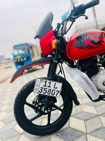 سلام عليكم
دراجه 2023 بوكسر 
مرقم بغداد نكليزي 
دراجه جديده معنئ الكلمه ماشيه 3000 ألف 
شركه مال جناي كامله من كلشي أي نقص مبيها شراي اتصل وبيك خير ودلل ***********
