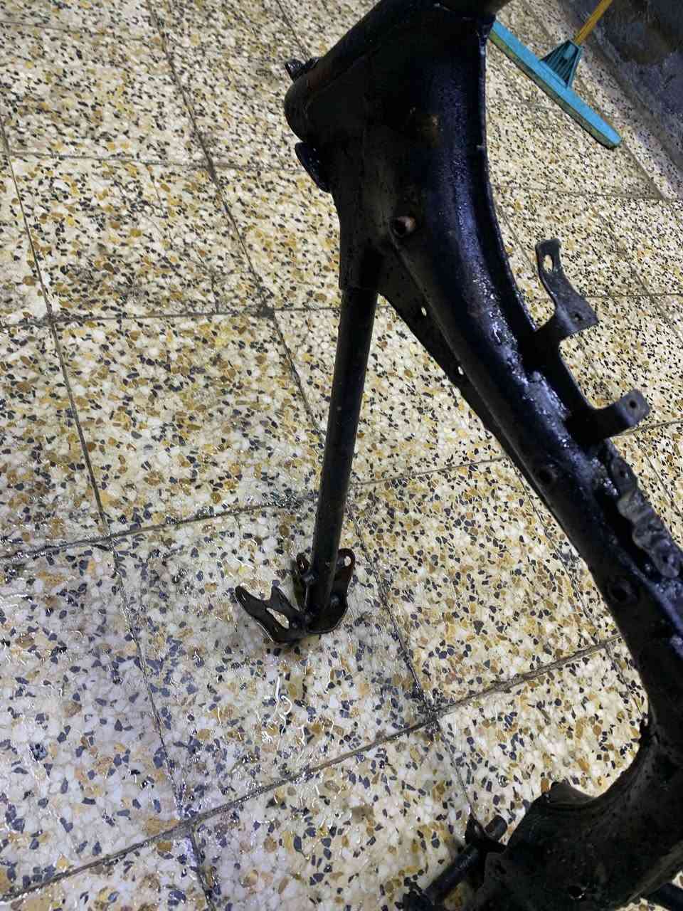 سلام عليكم شاصي نامه  شلامجهً مديل 20 ادواتً البيع مكان بصره لابله سعر 75قفلً. ***********
