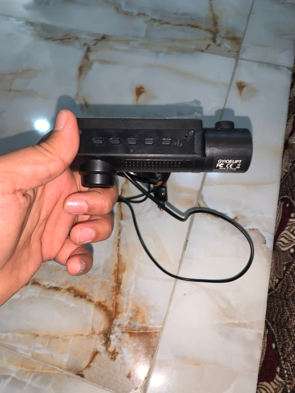 السلام عليكم كأمر جديده بعدها بل ليلون موصفاتها (تسجيل صوت،تصوير واضح ،تقره اليوم واا الساعه وا التاريخ،تحتوي علا كامرتين ،وتصوير داخل وخارج ،وصوت واضح جدآ،وتربط عل هاتف )السعر ٣٠قفل قفل قفل الرقم الهاتف ***********
