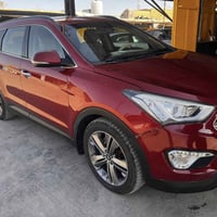 للبيع سنتافي 2016 وارد امريكي صبغ بنيد بدون دواخل 7 راكب ماشيه 200 الف...