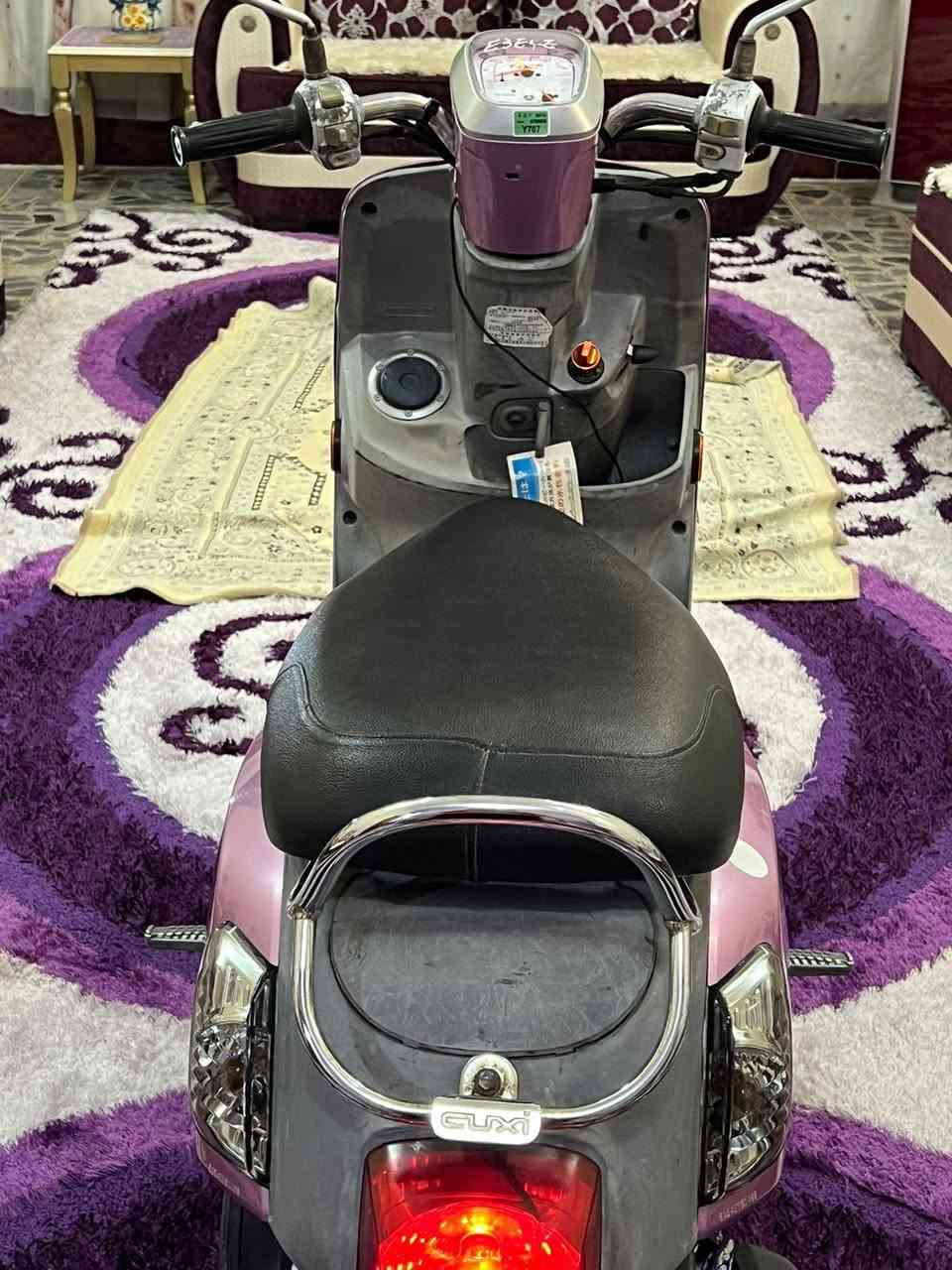 سلام عليكم للبيع موطور بوليسي مصطره جديد لوك برغي مابي ونقص وعلفحص وين مايعجبك تفحص شخط مابي كامل مكمل من كلشي دهن وبانزين فقط السعر مليون و500 وبي مجال للاتصال ***********
