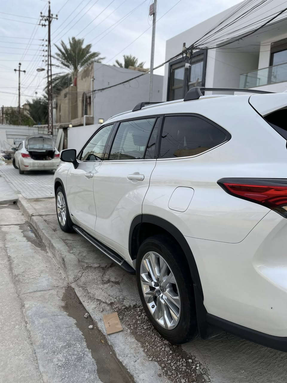 Highlander hybrid limited 2022
للبيع هايلاندر هايبرد لمتيد فل مواصفات للاخير
5 كامرات
حساسات
رادارات
كشن منفصل vip
دخول ذكي 
ترحيب مري
فتحه
صندوق كهرباء
حساس كهرباء
بصمه
جامات الاماميه دبل

سياره نضيفه بدون قطرة صبغ بدون شواصي بدون راديترات كير محرك شاصي مكفول مبدل فقط دعامية اماميه نفس اللون بيها ملاحظات بالجاملغ الخلفي اثر التحميل  صور الحادث مرفقه 👇🏼السياره كلش نضيفه ماشيه 36 الف مرقمه بغداد 
مكاني بغداد العامرية 
سعرها 35.500$


**إذا كنت صاحب هذا الإعلان وتريد حذفه لأي سبب، رجاءا أرسل رسالة إلى الدعم الفني**