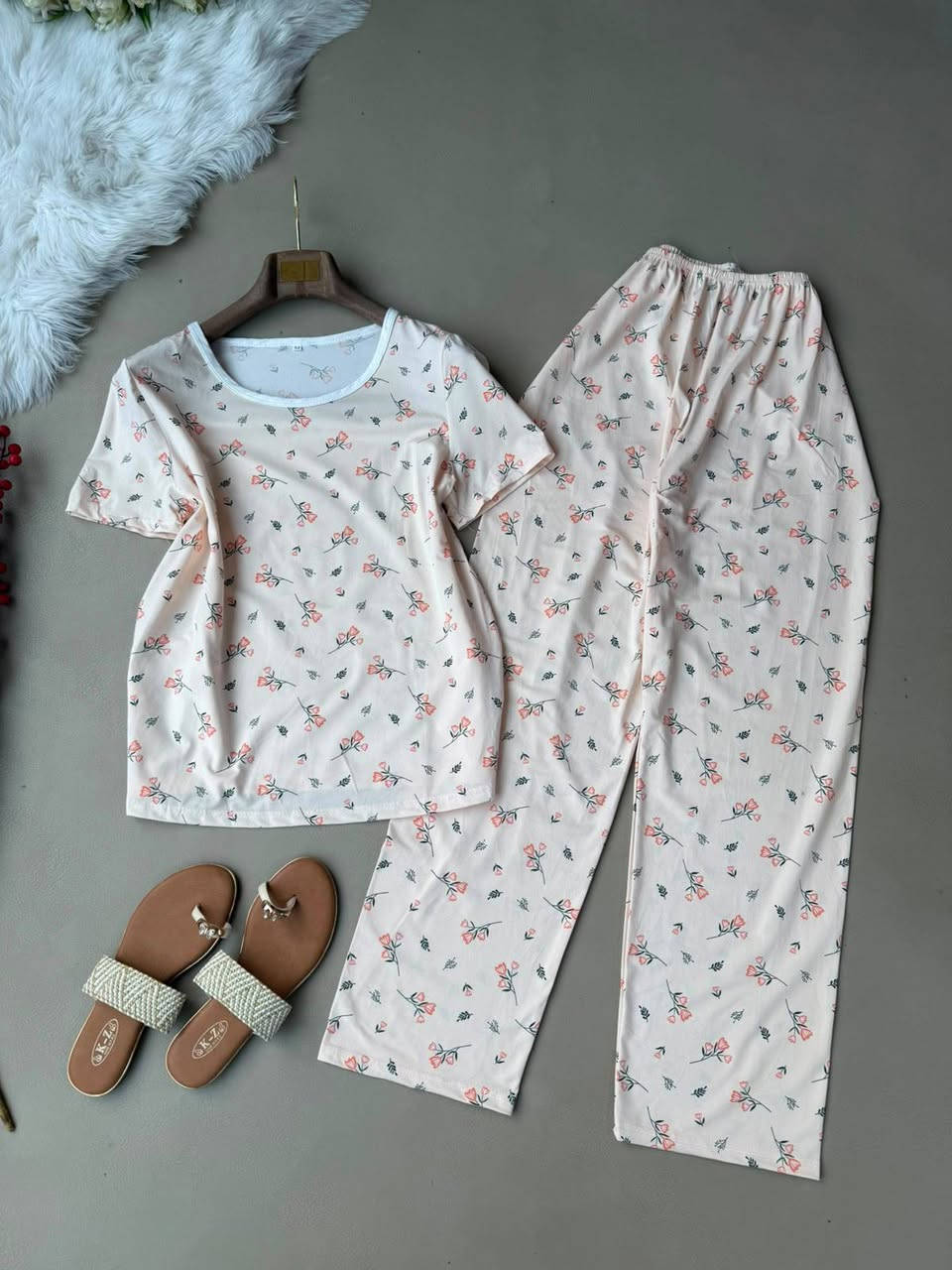 كوني متألقة مع اجمل موديلات التراكات الجديدة 🎀🎀
كيتار للأزياء 👗
اختيارات تبرز أناقتك
نوصل لكل المحافظات 🚚
للحجز   واتساب ***********
جميع الملابس تلگوها هنا وبأسعار❤️ مناسبه توصيل بصره   محافضات  5 فقط 
  تراك صيفي 
 
السعر   8
