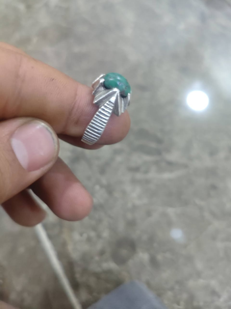 سعر 30 مكان البصره ما موجود 
رقم الهاتف ***********
