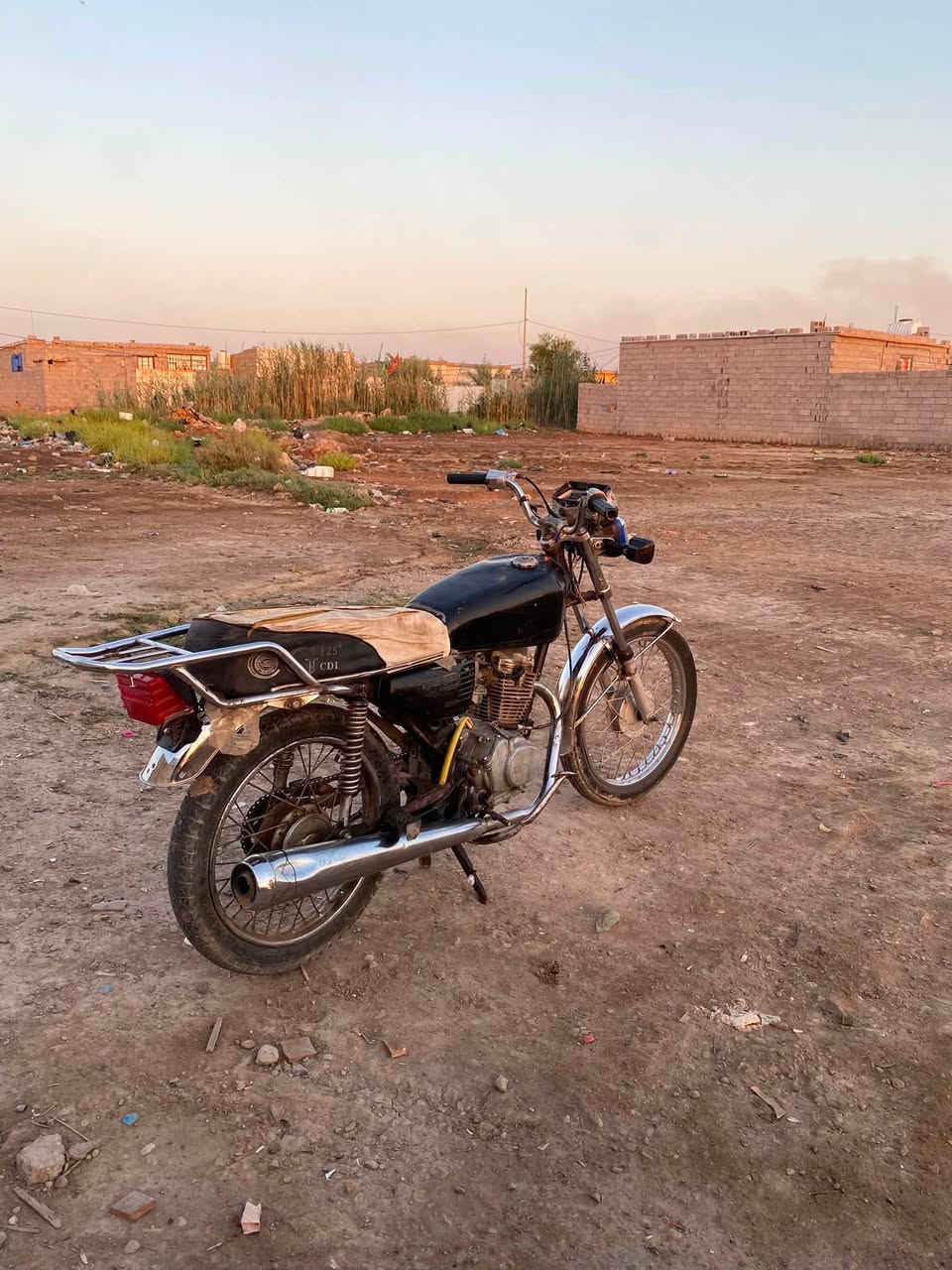 للبيع دراجة خير من الله السعر 150 وبيه مجال لشراي 
‏***********
