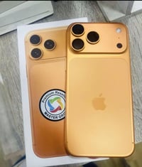 آيفون ١٧ برو ماكس • بطارية ١٠٠% • ماستر شرق اوسط