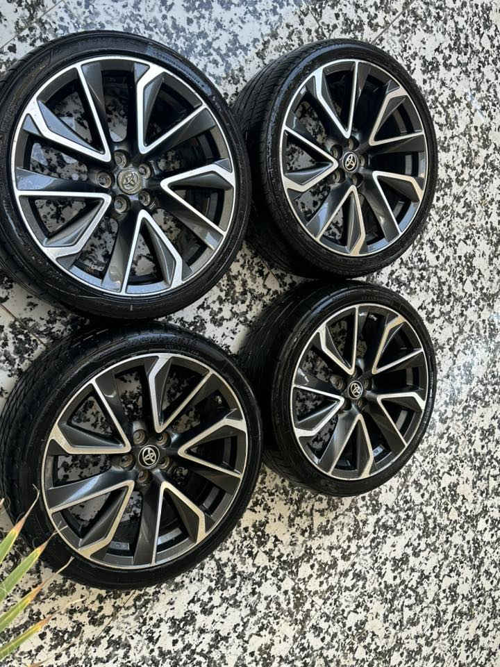 ويل ياباني اصلي نضيف جدا السعر ٣٠٠ مكان ناصرية مركز رقم المبايل ***********
