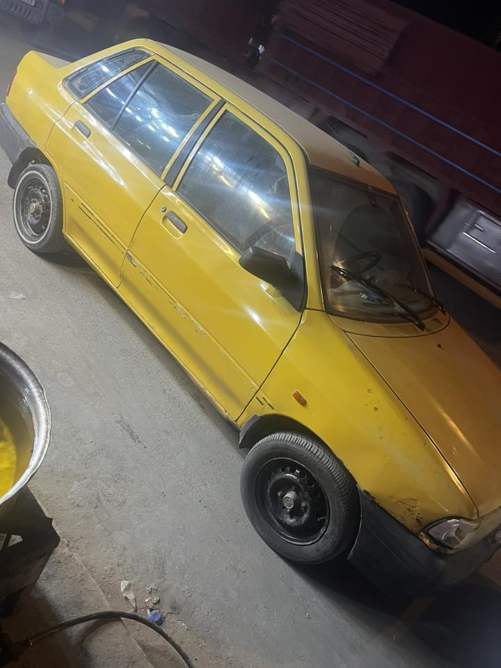 السلام عليكم سياره سايبه للبيع 2012 كير ومحرك جديدات تخم تاير جديد حداديه جديده مداور ثانيوم مكان سيارة بابل شوملي 
سعر 16 وبيه مجال حق الجيه 
***********
