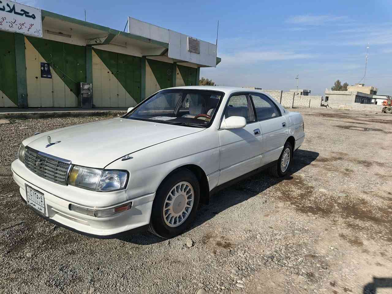 السلام عليكم بطه تويوتا موديل 95 رقم نينوى الماني شرط الوكاله والتحويل ايمت متريد منفصل سياره حيل حلوه من الدعاميه للدعاميه طخم تاير جديد صدر امامي خلفي جديد داخلها حيلل حلو كهربائياتها كلها شغاله باور جديد سياره ناعسه بشكل سياره مكفوله كفاله عامه من الكص والنقل الجثه  السعر50 وبيها مجال للشراي الرقم ***********
