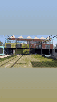 جزء من أعمالنا متوفر لدينا كادر مختص كوري بتحويلات الحاويات طول ٦ متر و١٢ متر إلى مكاتب هندسيه ودور سكنيه او مطاعم متنقله وجميع الاكشاك عنوانا النجف الاشرف الاستفسار ع الاتصال *********** 👏👏👏
