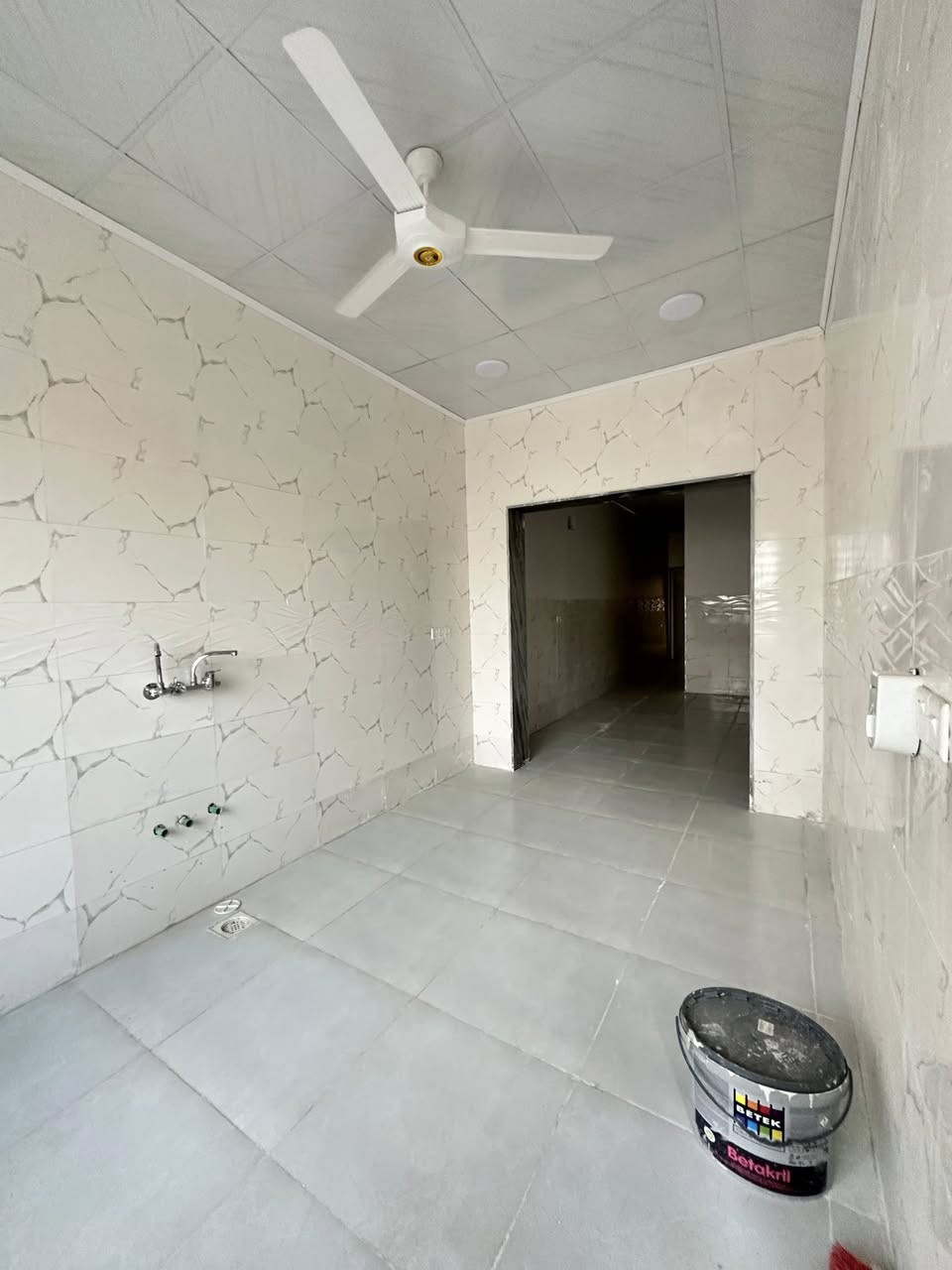 🏠 شقه  للايجار بمساحه ١٥٠ م🏠 بدل أيجار ٣٥٠ الف 

✅الموقع / حي الكندي الثانيه   ( قرب جامع مقبل  ) ع شارع٢٠  
 
✅الشقه  تتكون من غرفتين نوم +وهول+ استقبال   +مطبخ + صحيات 
 
✅للاستفسار الاتصال 
☎️***********
☎️***********
